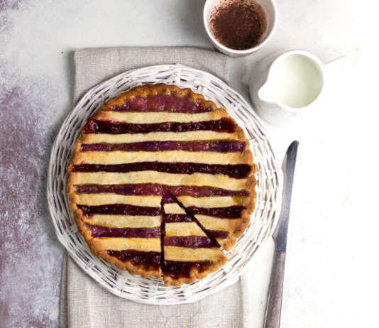 Crostata colorata alla banana